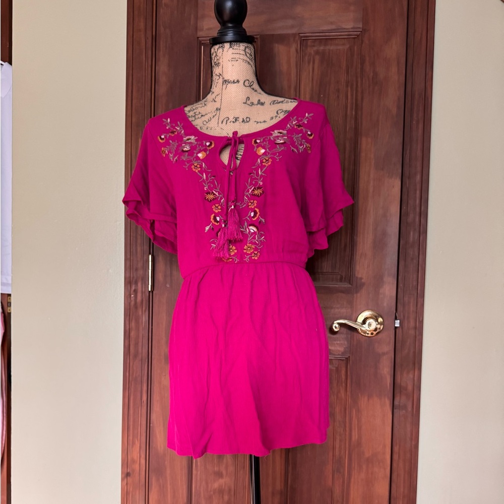 torrid short sleeved top size 2